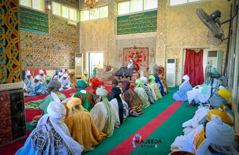 Dignitaries Pay Homage To Sanusi At Palace