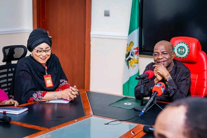 Gov Otti Hands Over Approved Land Certificate Of Occupancy To FGN For The Establishment Of Federal Government College Of Education In ABIA, Sets Up Committee To Ensure Institution Takes Off By September 2024 4 1721202117132