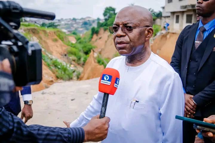 Gov. Otti Inspects Gully Erosion Site In Aba, Takes Immediate Action To Arrest The Situation