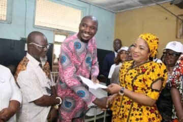 World Charity Day: ABIA First Lady Offsets Hospital Bills Of Indigents, Supports Petty Traders With Cash