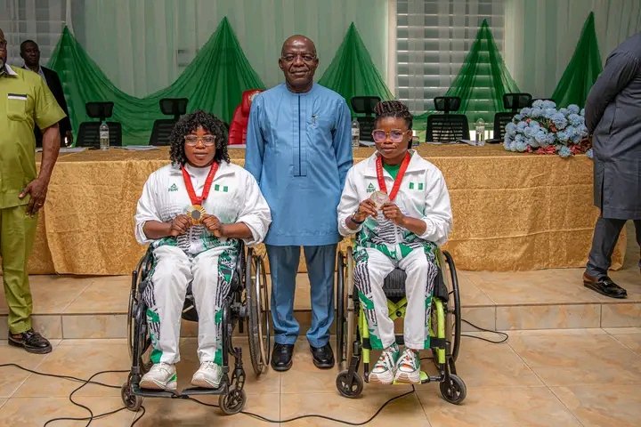 Governor Alex Otti Rewards ABIA Heroic Athletes 2 1729440345288