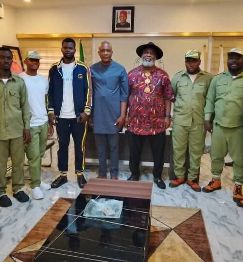 NYSC Members Posted To Ohafia LGA Pays A Courtesy Visit To The Executive Mayor, Chief Eleanya Ojuu Kalu