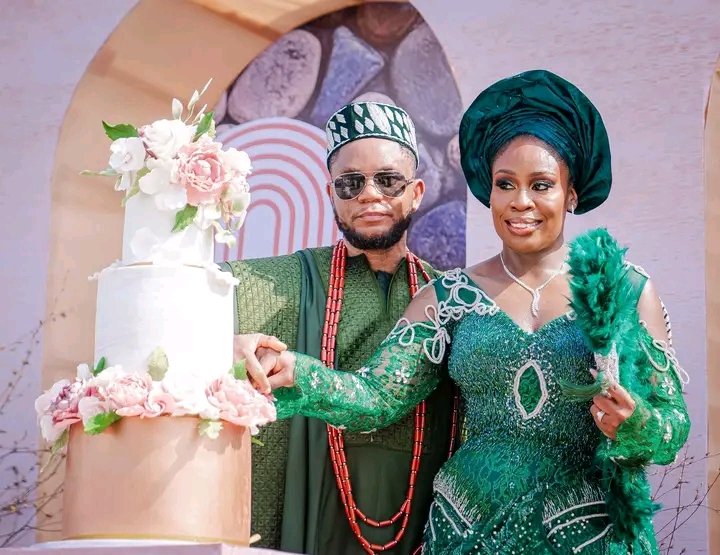 Governor Otti Honors Mrs. Nnennaya Otti's Courageous Role In The 2023 General Election At Her Daughter's Wedding Ceremony 7 1742113232117
