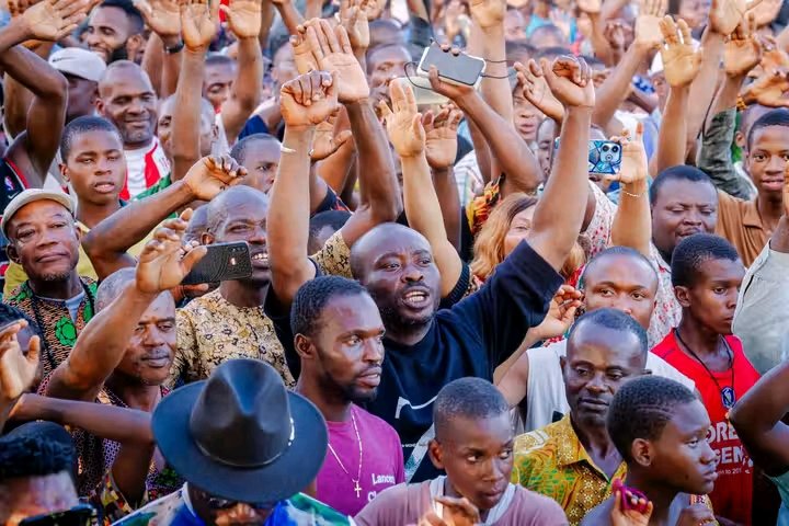 Otti Rolls Out 20 Electric Buses For Transportation, Says Past Administration Spent More Money In Port Harcourt Road Than Him 9 1747895792033