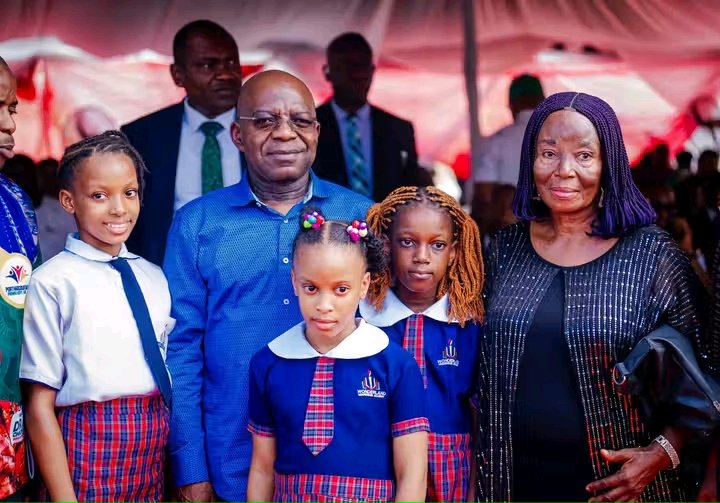 Otti Rolls Out 20 Electric Buses For Transportation, Says Past Administration Spent More Money In Port Harcourt Road Than Him 7 1747895822826