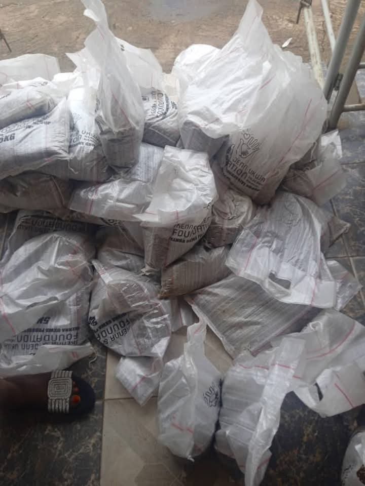 Amaekpu Ohafia Women Receives Fertilizer From Ikenna Ukwa 3 FB IMG 1747984089966