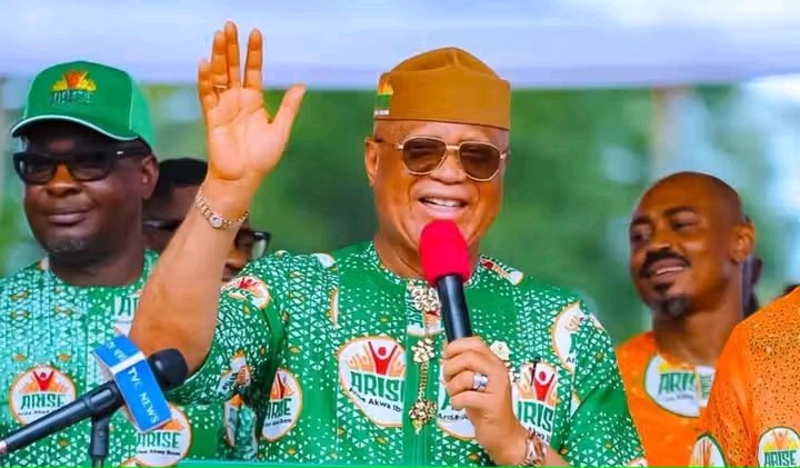 Its Official: Akwa Ibom State Governor Umo Eno Defects From PDP To APC
