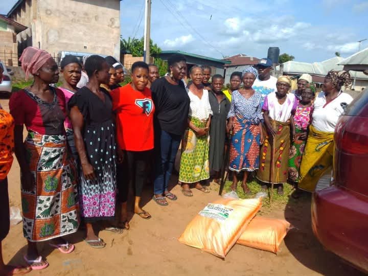Ikenna Distributes More Fertilizers To Women In Ohafia Communities 8 FB IMG 1749830897855