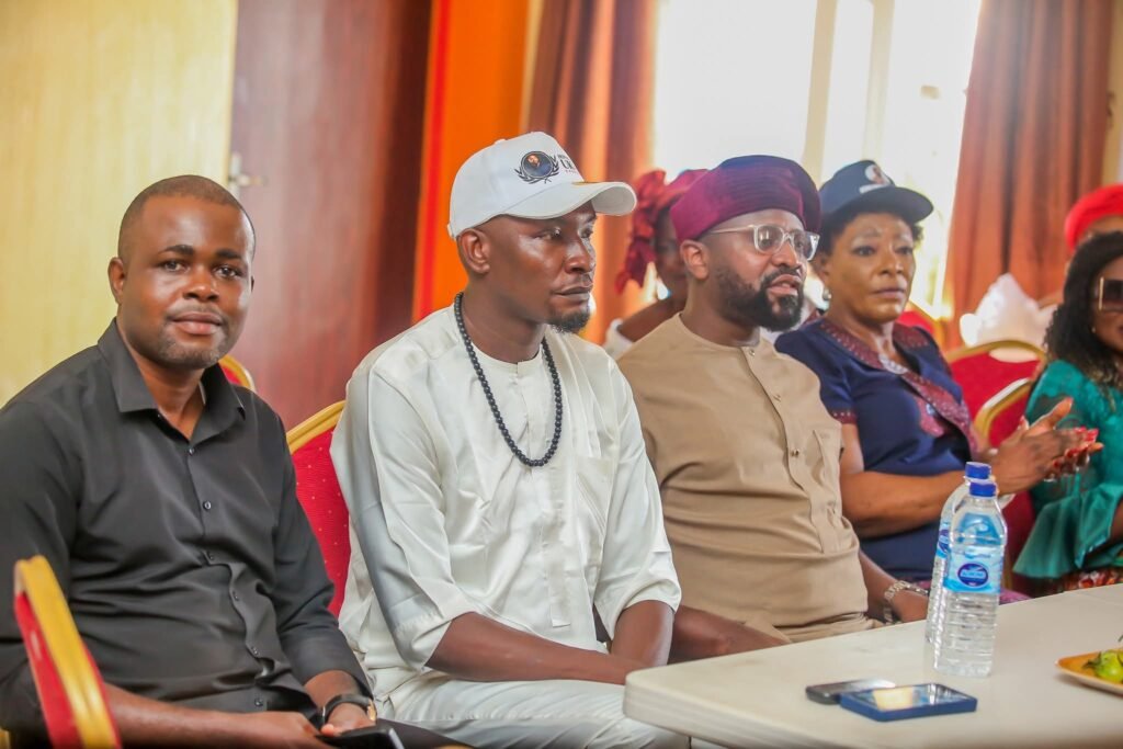 Ikenna Ukwa Interacts With Abam APC Women Leaders, Pledges Empowering Traders With Business Support Grant 5 7798
