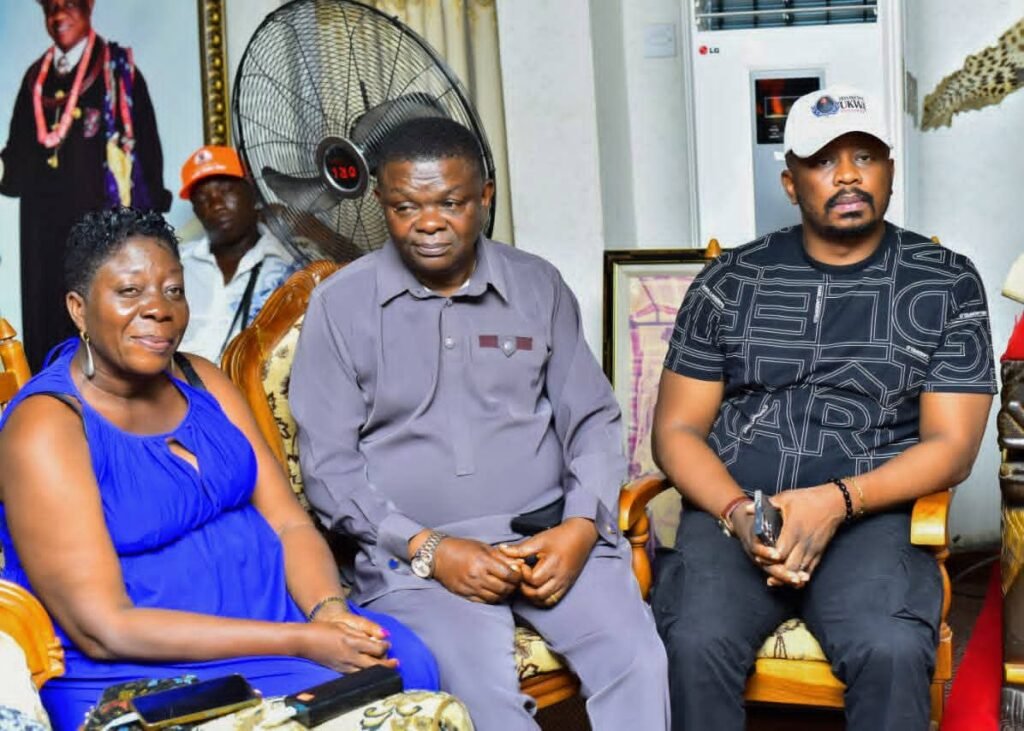 We Are Happy Ikenna Ukwa Has Remembered Us By Facilitating Solar Street Lights In Nkporo....HRH Eze Agwu N. Kalu 8 18991