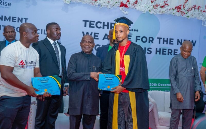 b5555b09315f4248acf535da87eb92ff