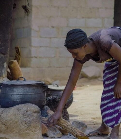 Nigerian Women Cooking With Firewood  Risk Having Children With Low IQ – Experts