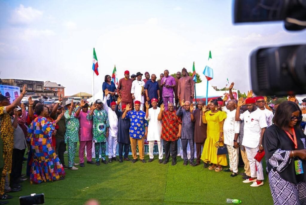 Ikenna Ukwa Felicitates Hon Chijioke Chukwu On His Emergence As APC Chairman, Abia State 3 1000026311