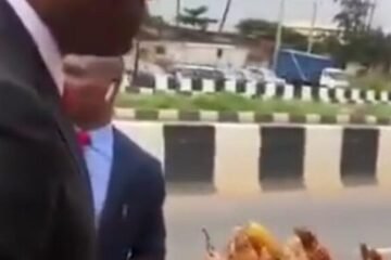 Tony Elumelu Spotted Buying Roasted Corn From Roadside Vendor